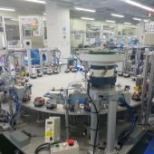 콤팩트 자동 조립기